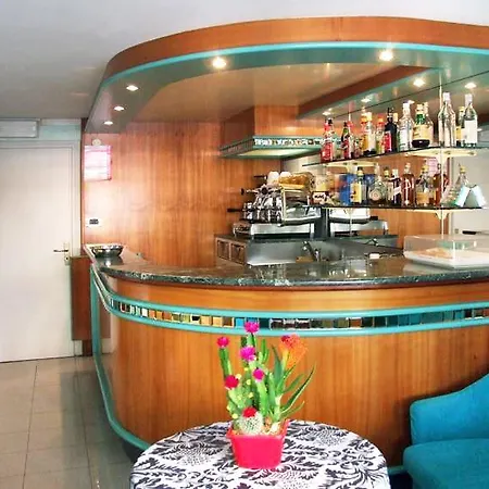 Oria Hotel 2*